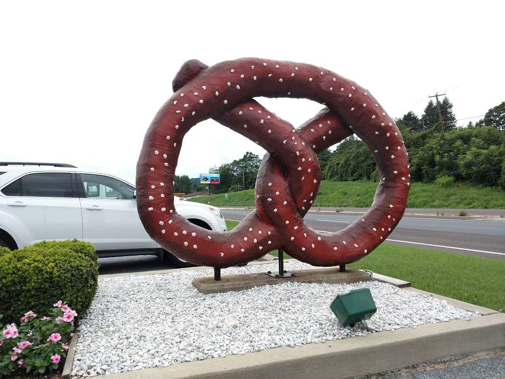 Tom Sturgis Pretzels Inc | 2267 Lancaster Pike, Reading, PA 19607, USA | Phone: (610) 775-0335