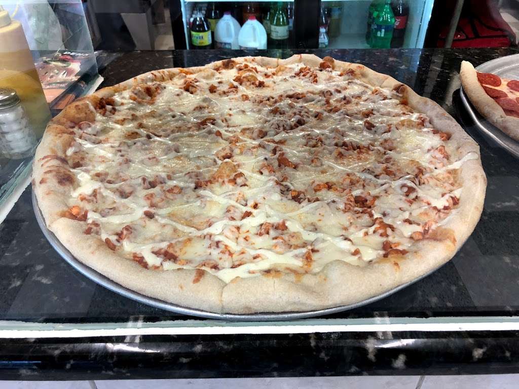 Dennys Pizza | 520 Broadway, Newark, NJ 07104, USA | Phone: (973) 368-8477