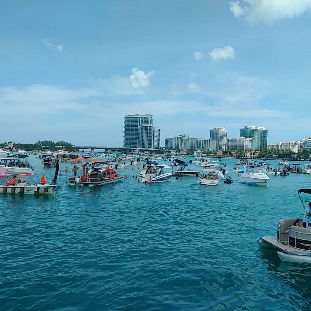 Bill Bird Marina | 10800 Collins Ave, Miami Beach, FL 33154, USA | Phone: (305) 947-3525