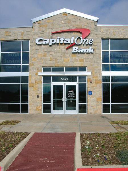 Capital One Bank | 5021 N Garland Ave, Garland, TX 75040, USA | Phone: (972) 364-6000