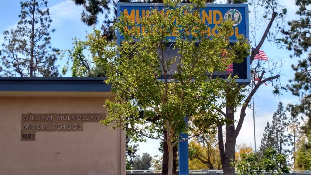 Mulholland Middle School | 17120 Vanowen St, Lake Balboa, CA 91406, USA | Phone: (818) 609-2500