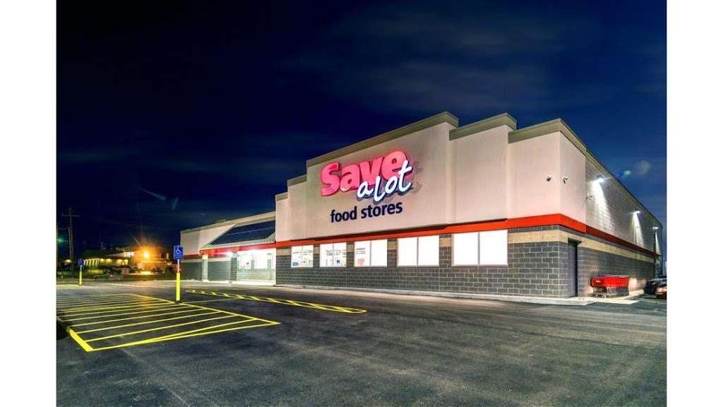 Save-A-Lot | 2751 Burlington St, North Kansas City, MO 64116, USA | Phone: (816) 283-3039