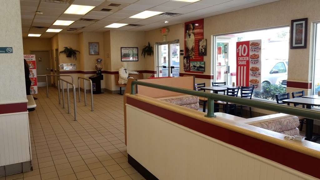 KFC | 885 Fox Dr, Winchester, VA 22603, USA | Phone: (540) 667-9930