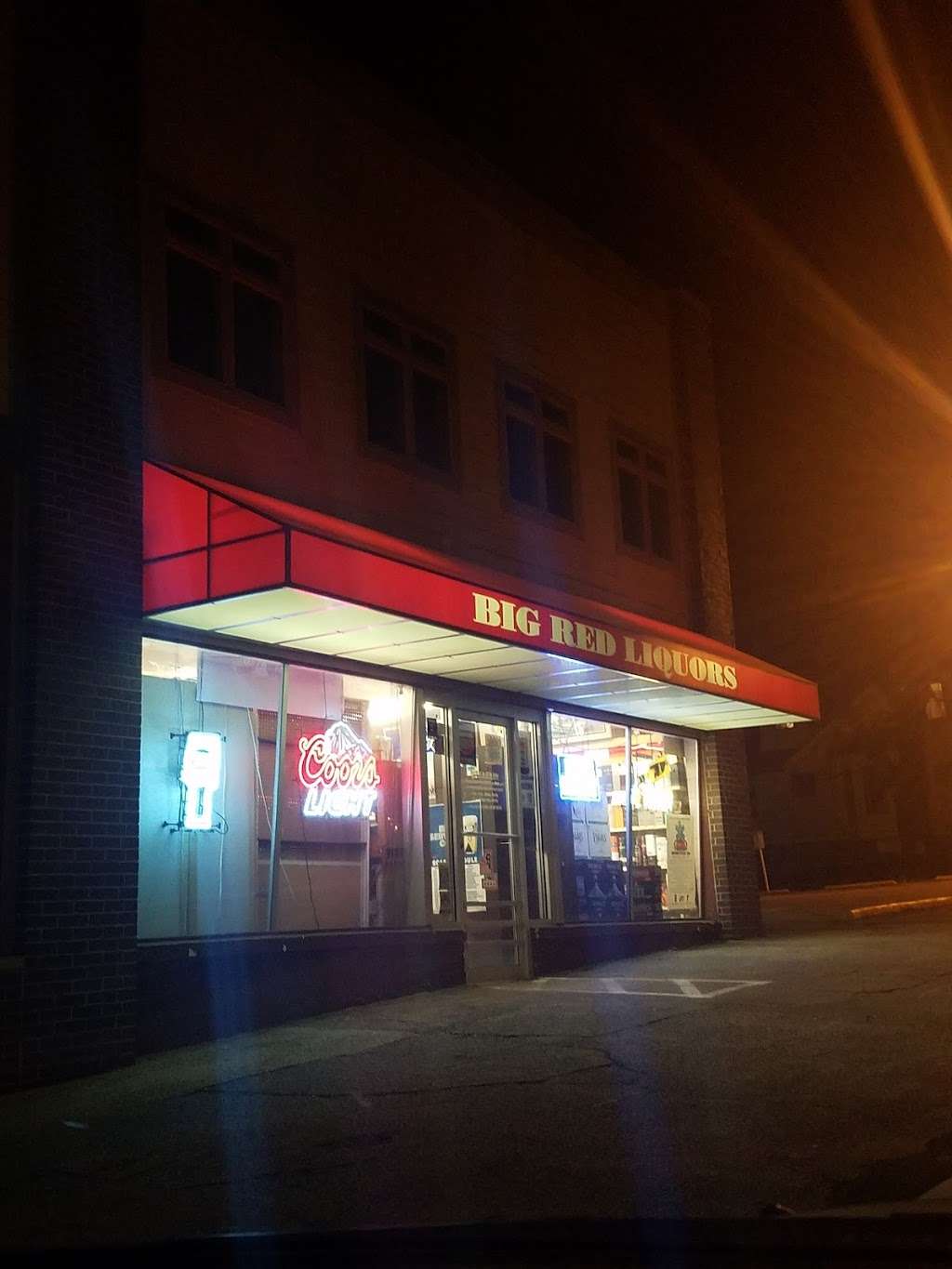 Big Red Liquors | 1110 N College Ave, Bloomington, IN 47404, USA | Phone: (812) 332-0653