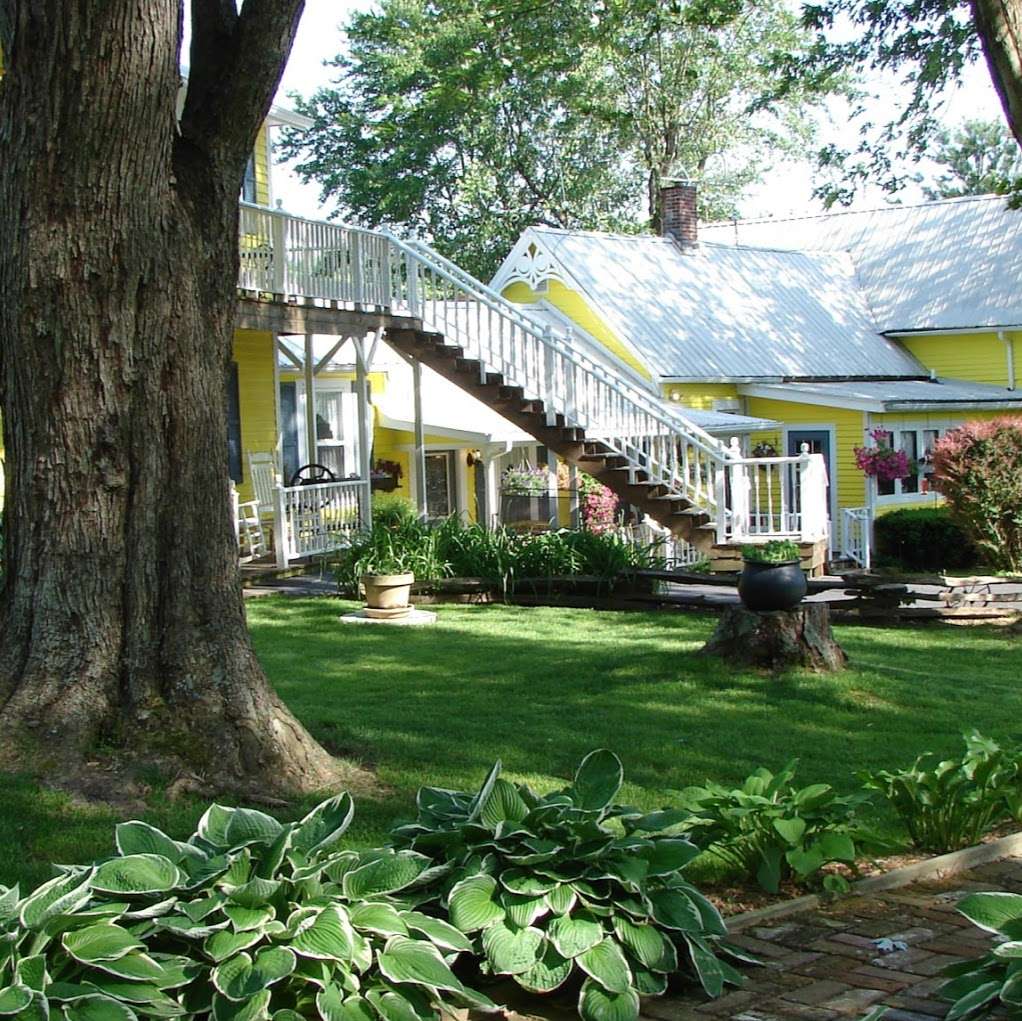 1875 Homestead Bed & Breakfast | 3766 E, State Rd 46, Nashville, IN 47448, USA | Phone: (812) 988-0853