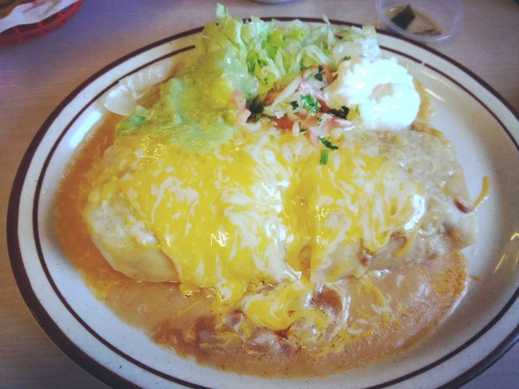 Juanitos Place | 105 W Ave I, Lancaster, CA 93535 | Phone: (661) 948-8811