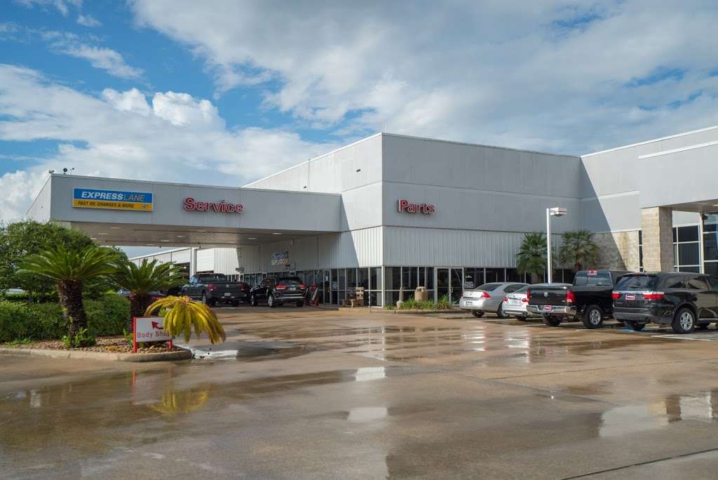 AutoNation Chrysler Dodge Jeep Ram Houston Service Center | 1515 S Loop W Suite A, Houston, TX 77054, USA | Phone: (800) 495-7610