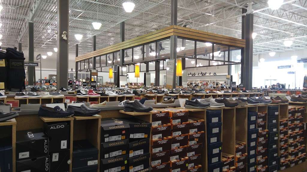 DSW Designer Shoe Warehouse, 702 