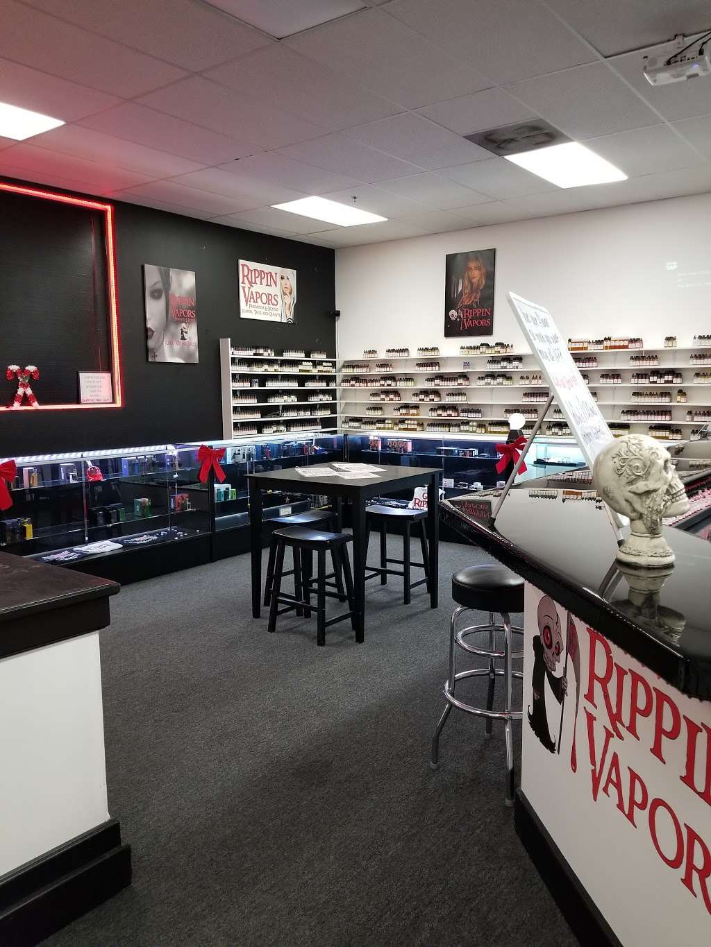 Rippin Vapors Wildomar | 34859 Frederick St #114, Wildomar, CA 92595, USA | Phone: (951) 797-8273