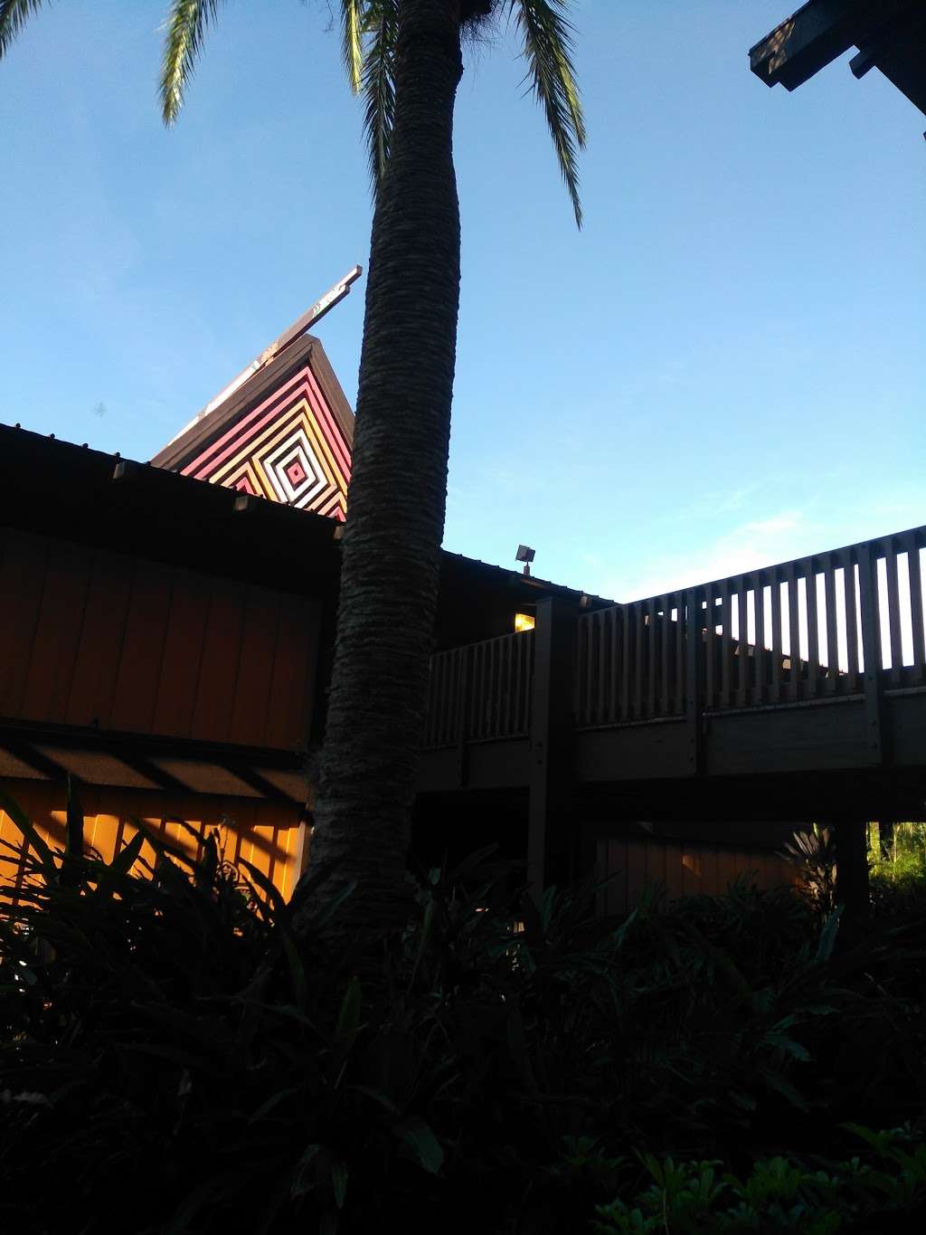 Rarotonga Longhouse at Disneys Polynesian Village Resort | 1600 Seven Seas Drive, Orlando, FL 32830, USA | Phone: (407) 824-1511