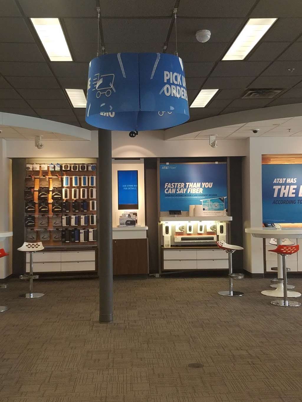 AT&T Store | 8412 Katy Fwy Suite 400, Houston, TX 77024 | Phone: (713) 463-5345