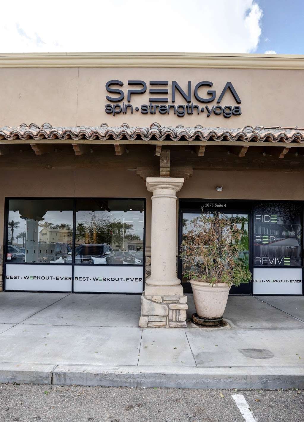 SPENGA OCOTILLO | 1075 W Queen Creek Rd #4, Chandler, AZ 85248, USA | Phone: (480) 758-4977