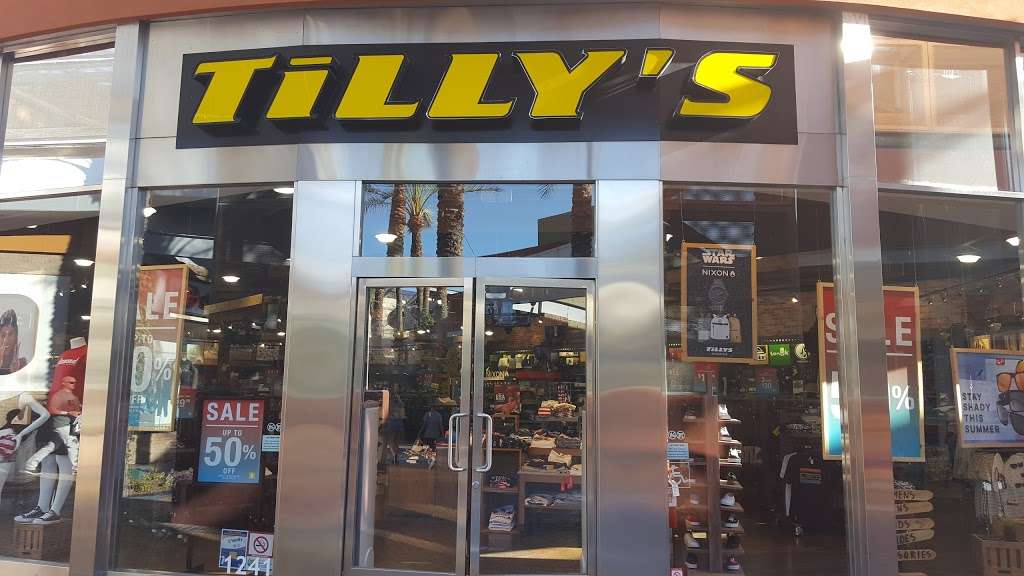 Tillys | 2000 E Rio Salado Pkwy, Tempe, AZ 85281, USA | Phone: (480) 894-5329