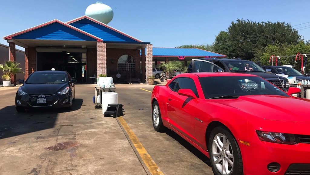 Colonial Car Wash | 12810 Westheimer Rd, Houston, TX 77077, USA | Phone: (281) 531-9028