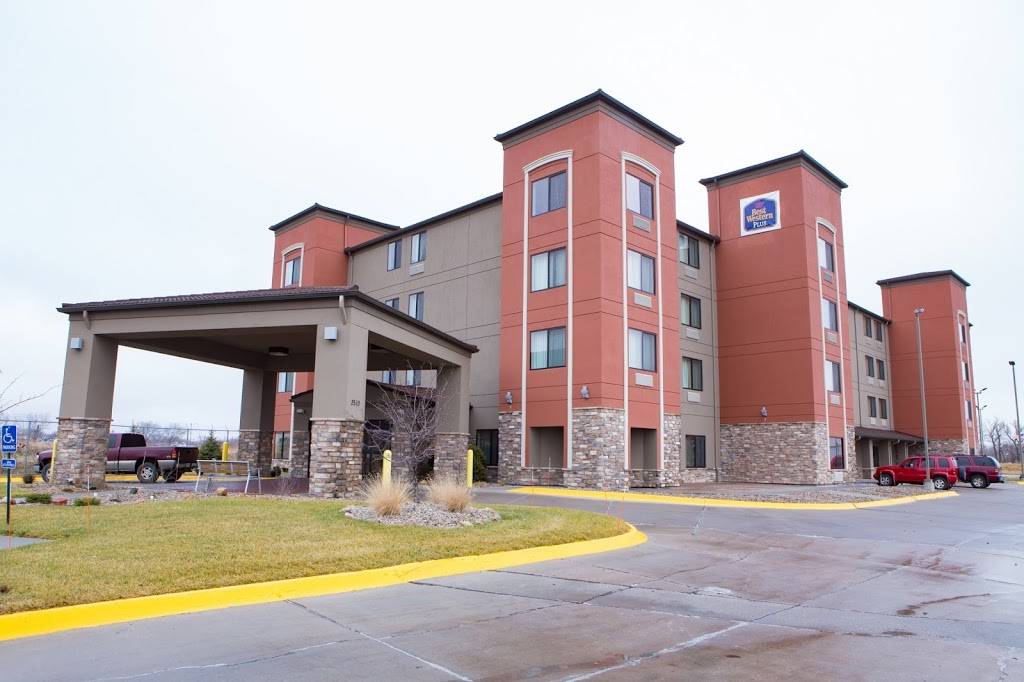 Best Western Plus Omaha Airport Inn | 2510 Abbott Plaza, Carter Lake, IA 51510 | Phone: (402) 505-4900