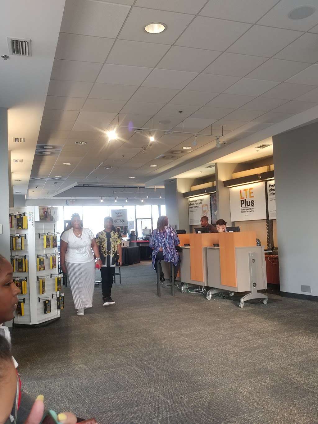 Sprint Store | 17545 S Torrence Ave, Lansing, IL 60438, USA | Phone: (708) 889-2900