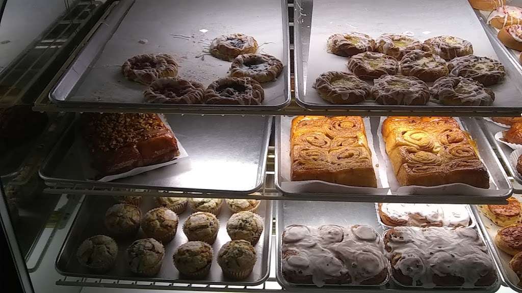 Borans Cobblestone Bakery | 201 N Main St, Shenandoah, PA 17976, USA | Phone: (570) 462-2253