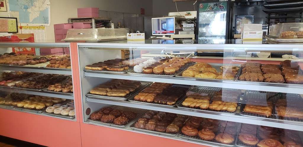 K T Donuts 2 | 8415 Paradise Valley Rd, Spring Valley, CA 91977, USA | Phone: (619) 475-1512