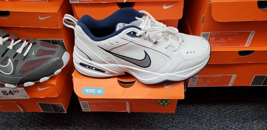 Rack Room Shoes | 5512 New Fashion Way #972, Charlotte, NC 28278, USA | Phone: (704) 588-4699