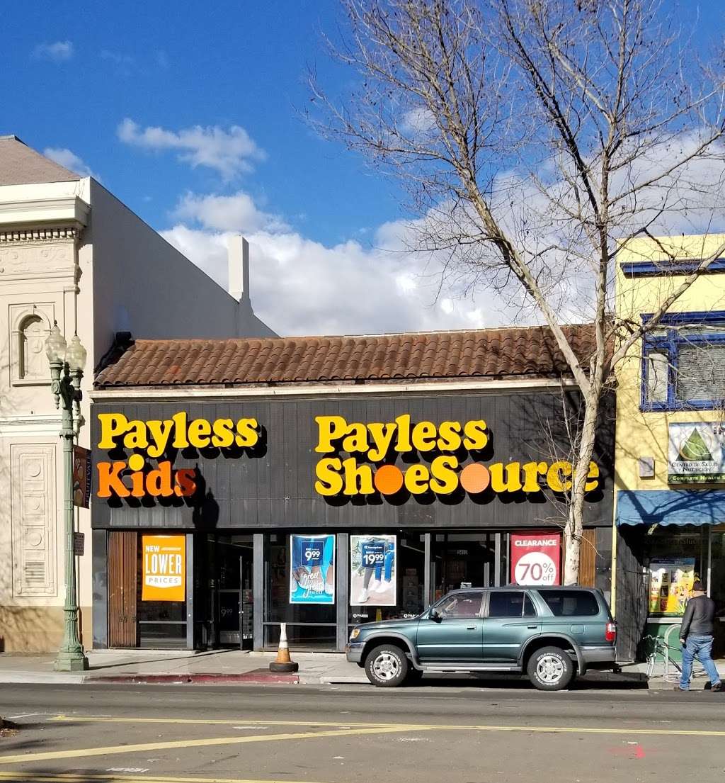 payless boulevard