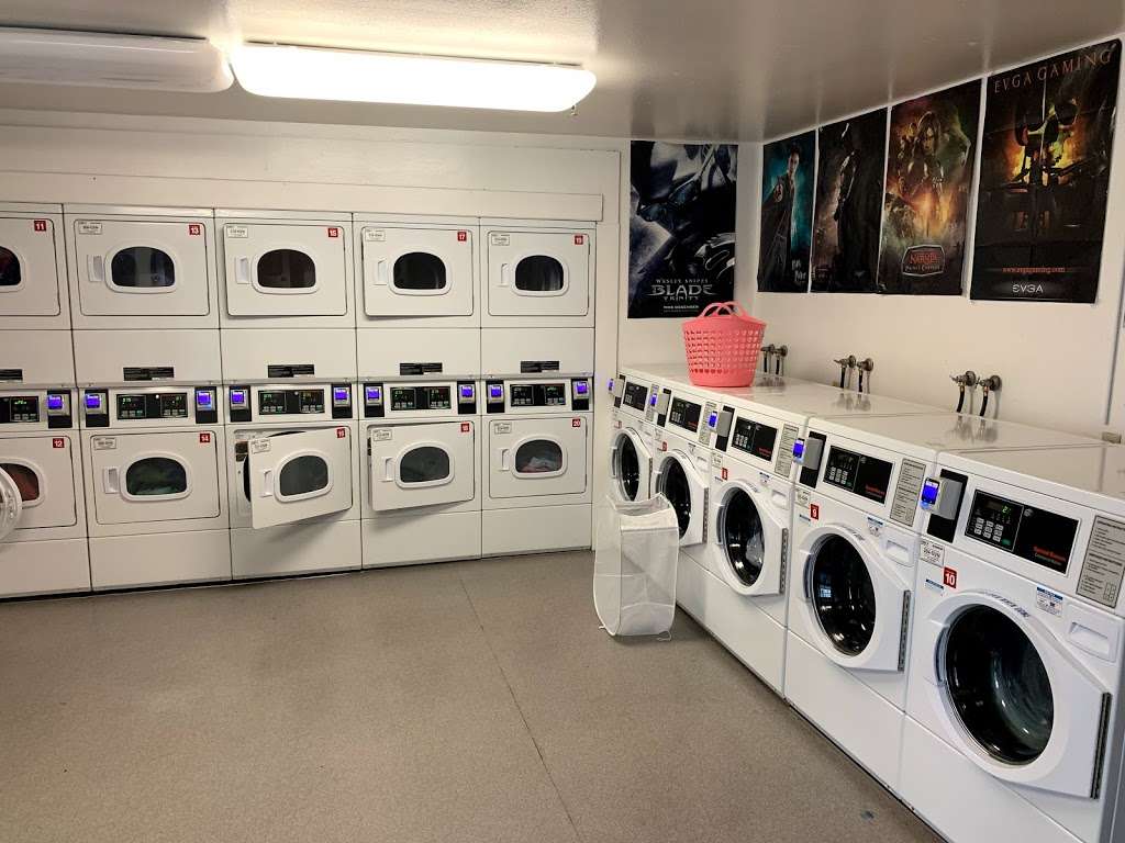 C/M Apts Laundry Room | 718 East Rd, Santa Cruz, CA 95064, USA | Phone: (831) 466-1820