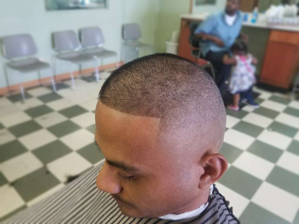 K-K Barber & Beauty Shop | 6549 Willowbend Blvd, Houston, TX 77096, USA | Phone: (713) 271-6160