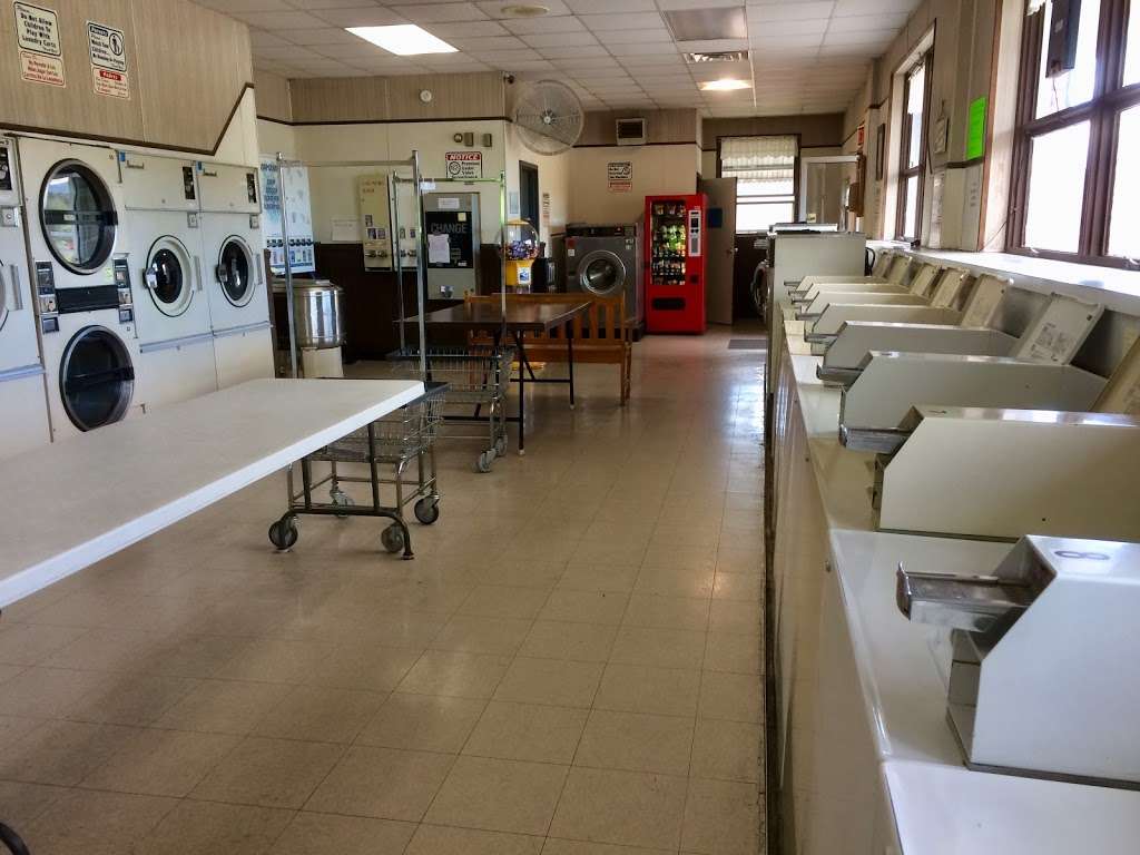 Countryside Coin Laundry | 3200 Lincoln Way W, Chambersburg, PA 17202, USA