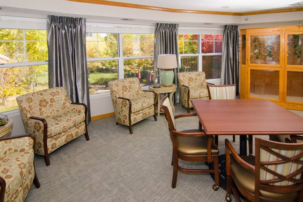 The Pines Senior and Assisted Living | 400 W 67th St, Richfield, MN 55423, USA | Phone: (612) 861-3331