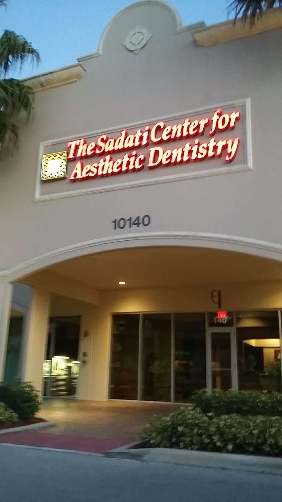 The Sadati Center for Aesthetic Dentistry | 10140 Forest Hill Blvd, Wellington, FL 33414, USA | Phone: (561) 753-8484