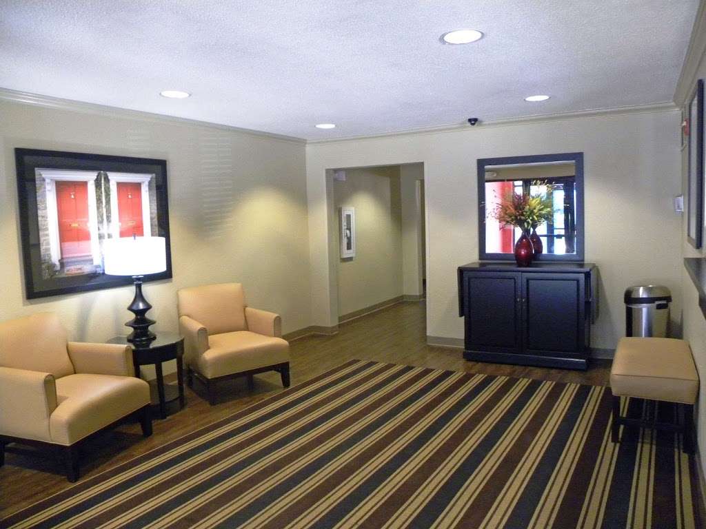 Extended Stay America - Houston - I-45 North | 13505 North Fwy, Houston, TX 77060, USA | Phone: (281) 872-3661