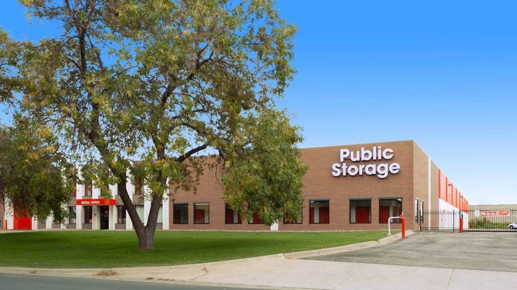 Public Storage | 150 W 81st St, Bloomington, MN 55420, USA | Phone: (952) 225-5591