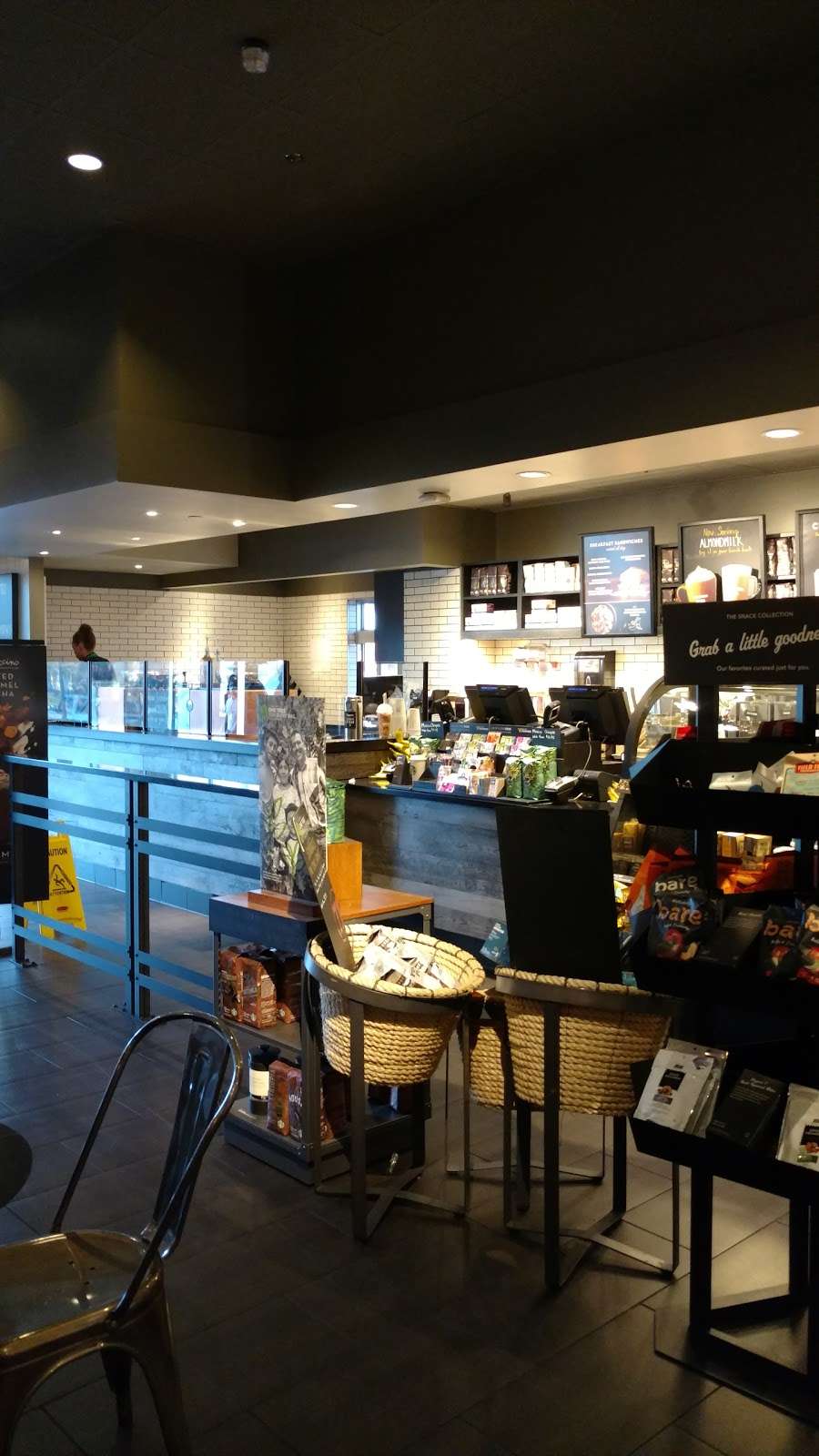 Starbucks | 5515 Camino Al Norte, North Las Vegas, NV 89031, USA | Phone: (702) 639-6305