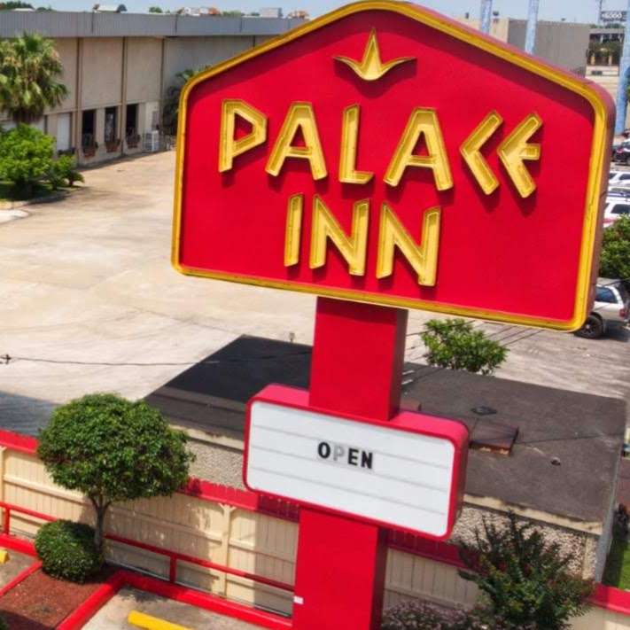 Palace Inn 610 & MLK | 4821 S Loop E Fwy, Houston, TX 77033, USA | Phone: (713) 733-4841