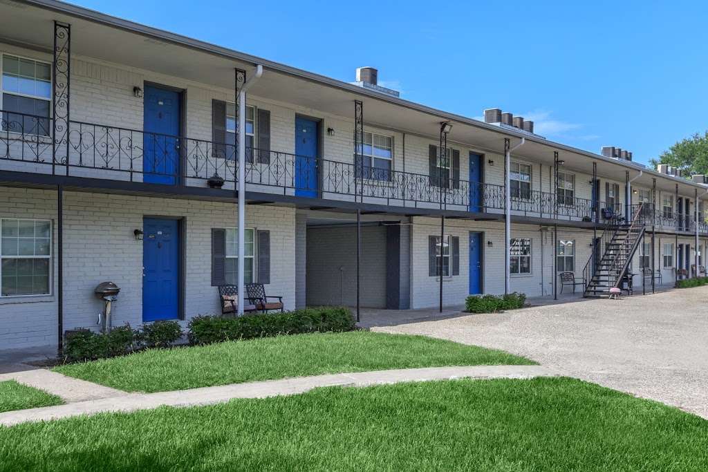 The Villas At The Palms Apartments | 3800 W Baker Rd, Baytown, TX 77521, USA | Phone: (281) 839-7467