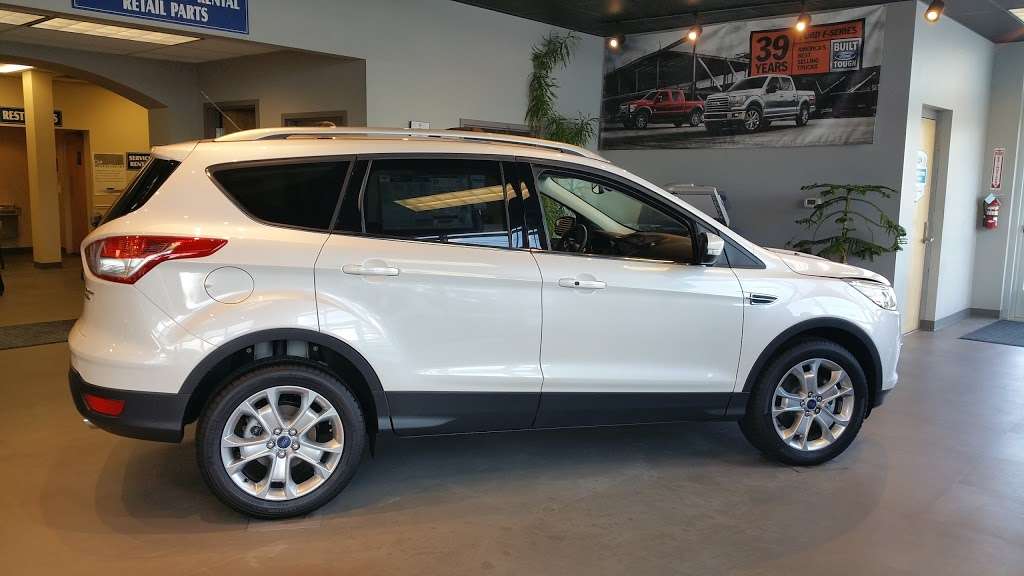 Manderbach Ford | 301 Front St, Hamburg, PA 19526, USA | Phone: (610) 929-3683