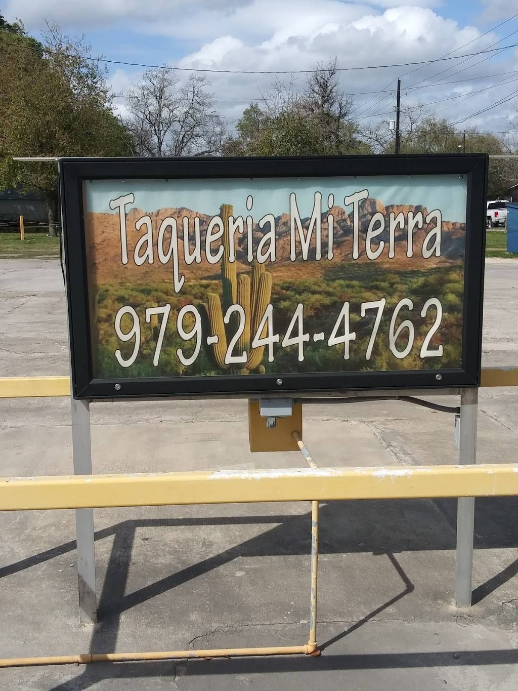 Mi Tierra Taqueria | 1511 12th St, Bay City, TX 77414, USA | Phone: (979) 244-4762