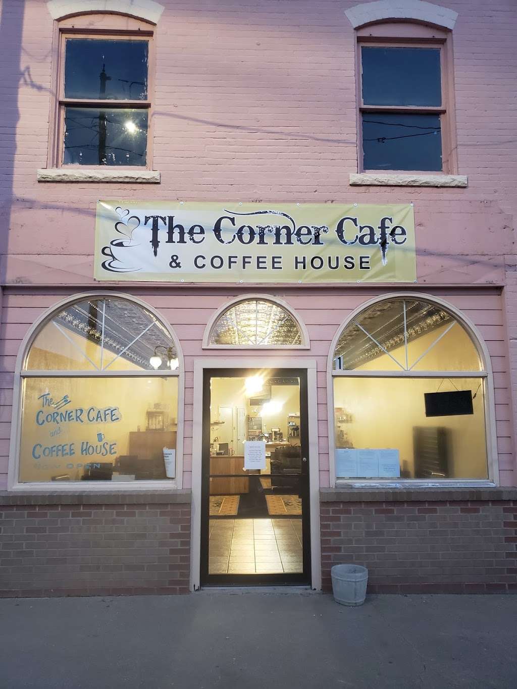 The Corner Cafe & Coffee House | 1 W Dakota St, Butler, MO 64730, USA | Phone: (660) 679-0103