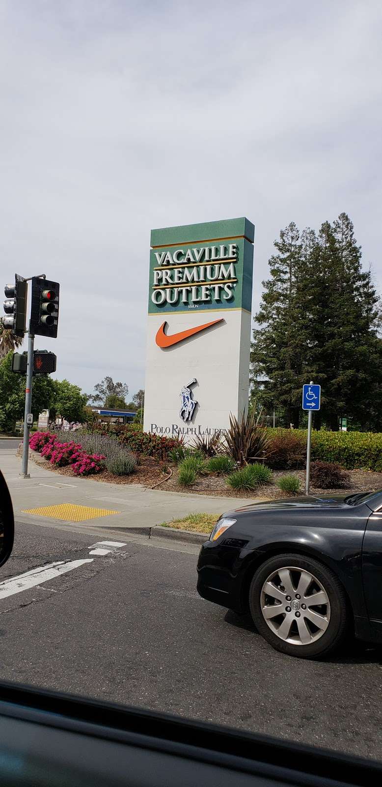 Nike Factory Store | 262 Nut Tree Rd, Vacaville, CA 95687 | Phone: (707) 455-7014