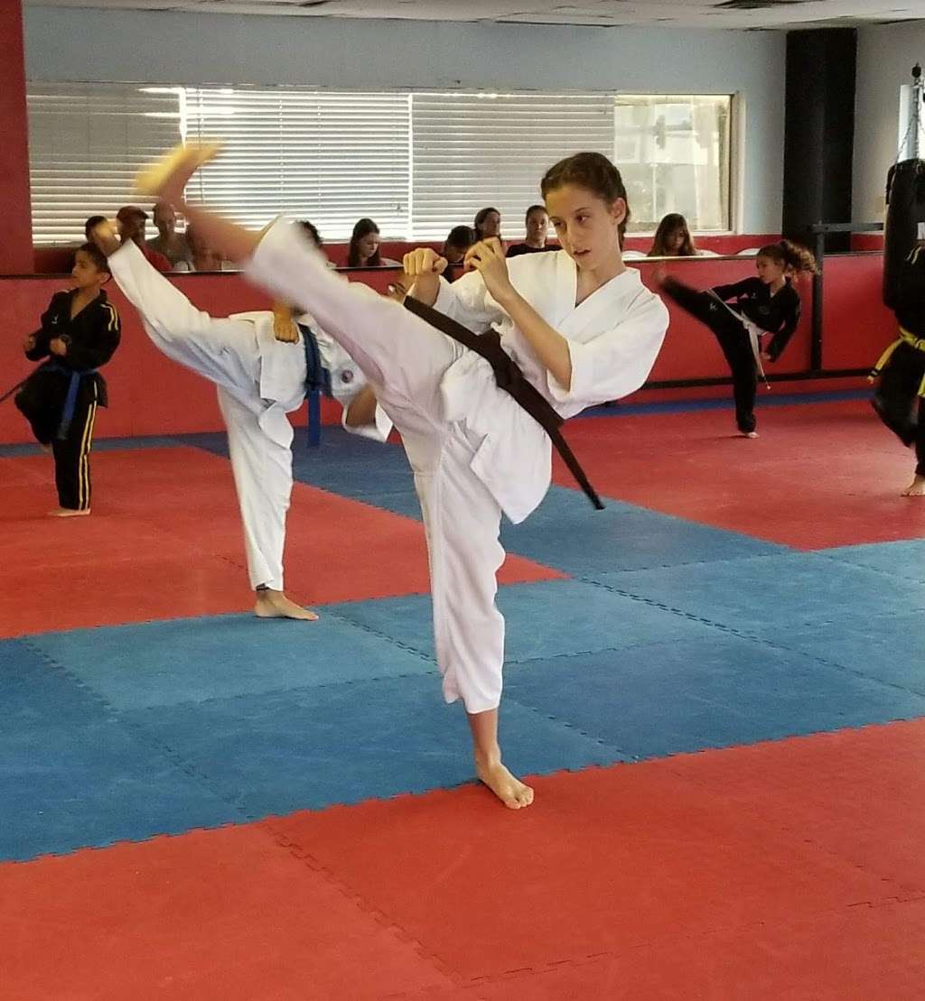 World KM Taekwondo | 1018 W State Rd 434 #250, Longwood, FL 32750 | Phone: (407) 332-7777