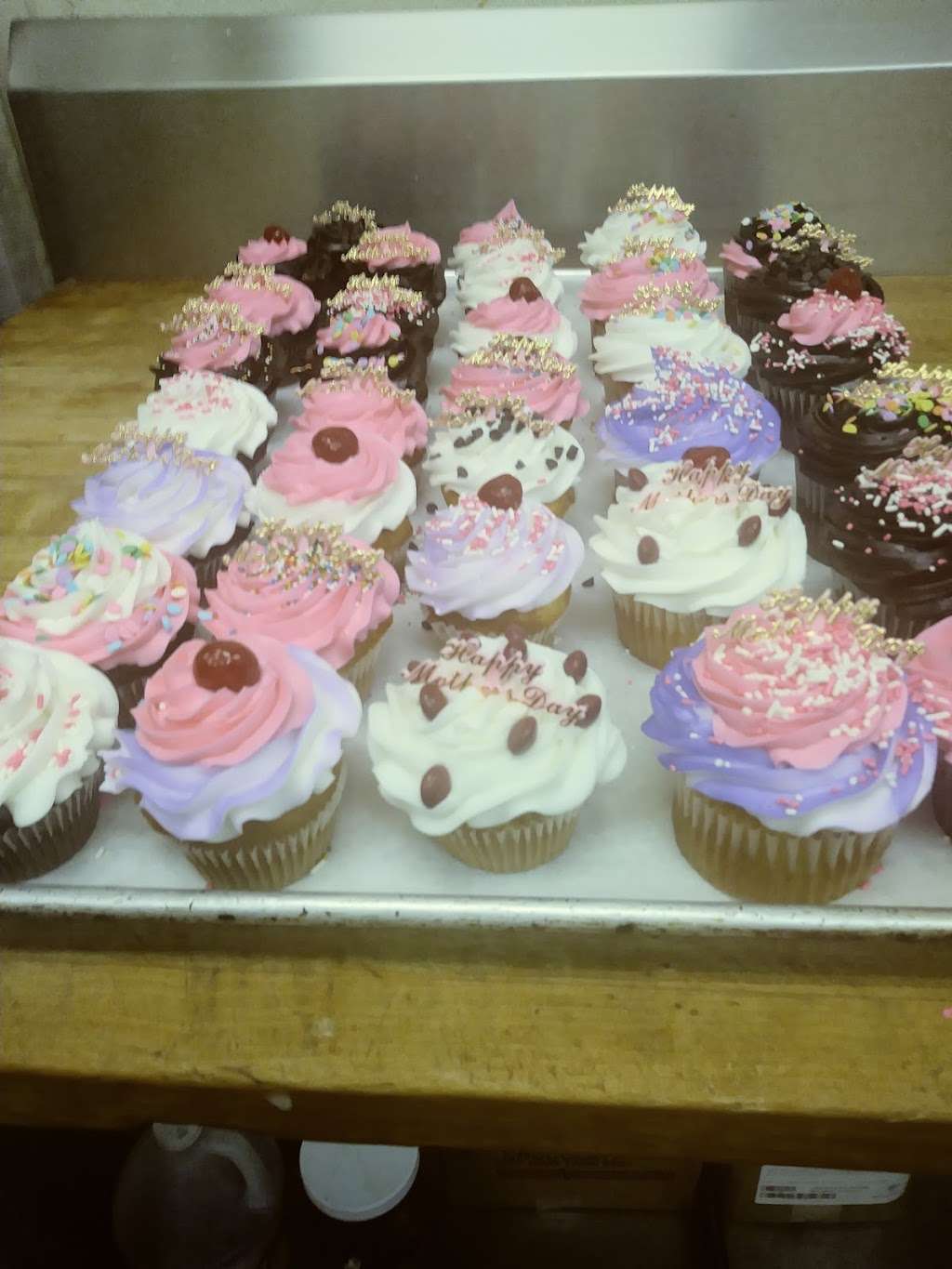 Kitchen Kabaret | 87 Saxon Ave, Bay Shore, NY 11706, USA | Phone: (631) 328-1440
