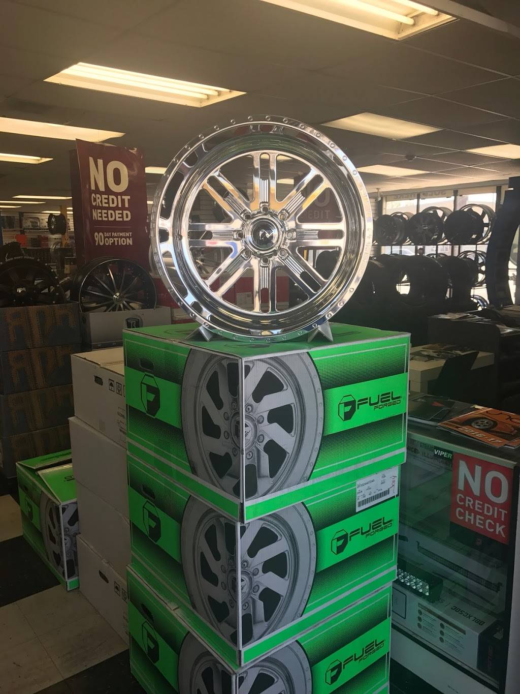 CSP Car Stereo Pros | 13150 Paramount Blvd, South Gate, CA 90280, USA | Phone: (562) 531-2555