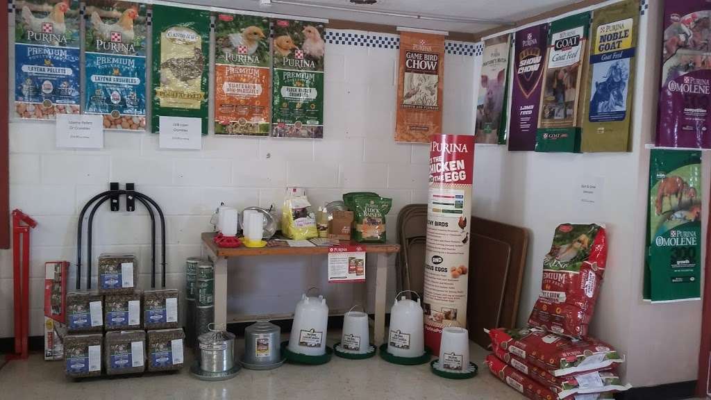 Vit-A-Zine Farm Supply | 505 Old Hwy 7, Garden City, MO 64747, USA | Phone: (816) 773-2333