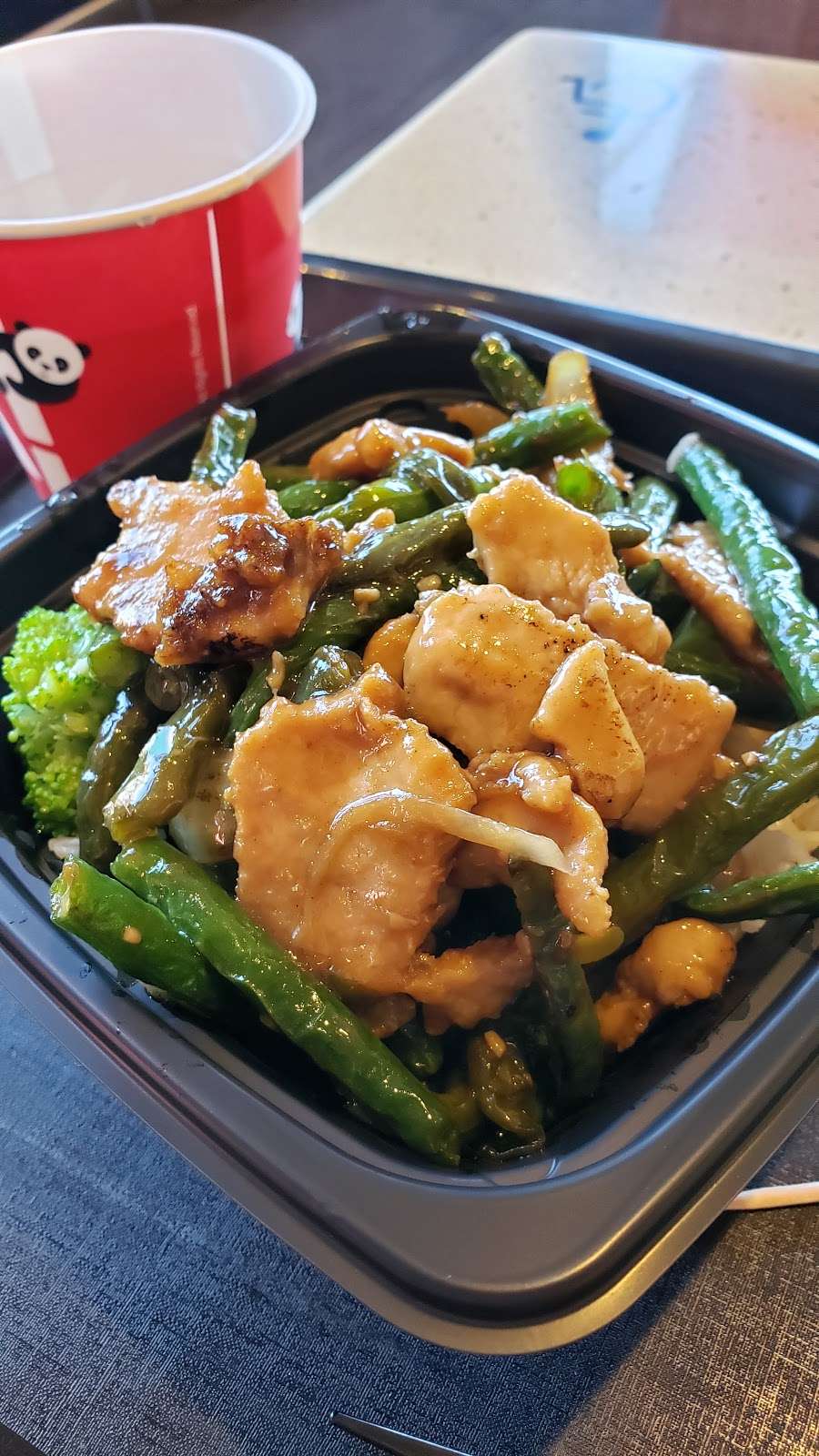 Panda Express | 700 Foothill Blvd, La Cañada Flintridge, CA 91011 | Phone: (818) 952-8882