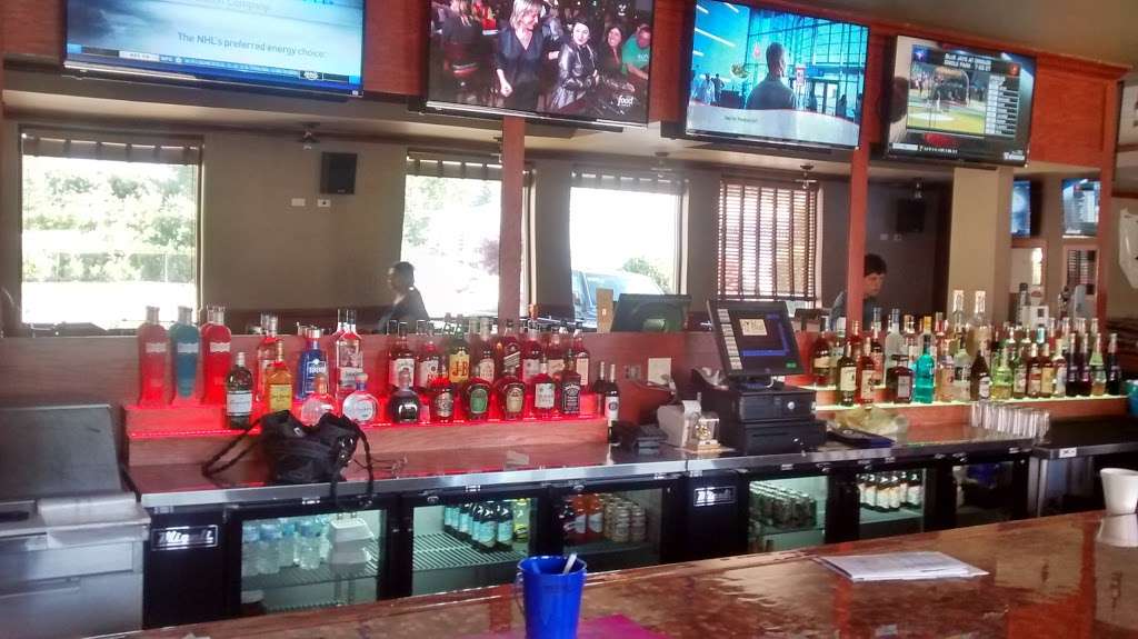 My Place Bar & Grill | 4621 W Elm St, McHenry, IL 60050, USA | Phone: (815) 679-6594