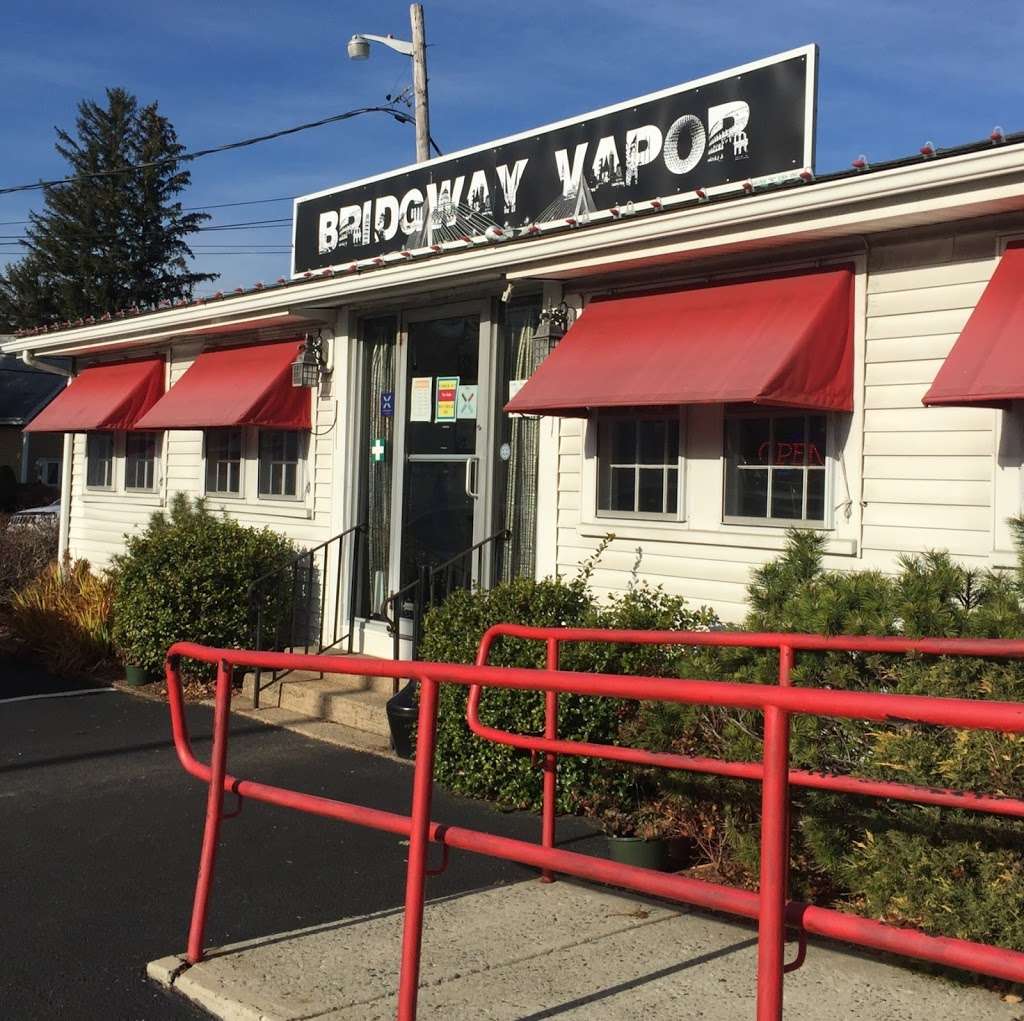 Bridgeway vapor | 626 Bedford St, East Bridgewater, MA 02333, USA | Phone: (508) 378-2007