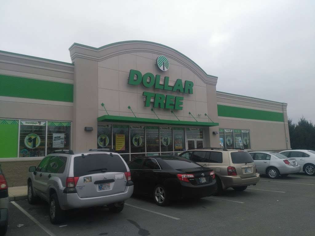 Dollar Tree | 1605 W Southport Rd, Indianapolis, IN 46217 | Phone: (317) 883-1328