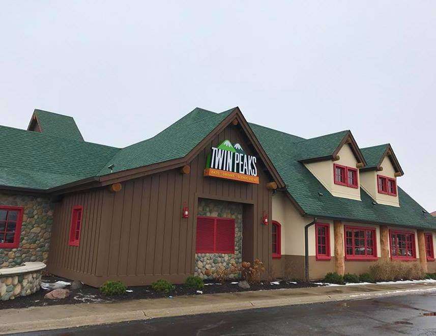 Twin Peaks Orland Park | 16154 South La Grange Road, Orland Park, IL 60467 | Phone: (708) 590-6293