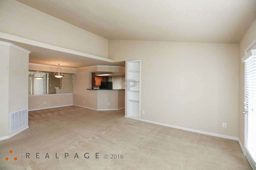 Remington Apartments-Pearland | 2525 Barry Rose Rd, Pearland, TX 77581, USA | Phone: (281) 485-6556