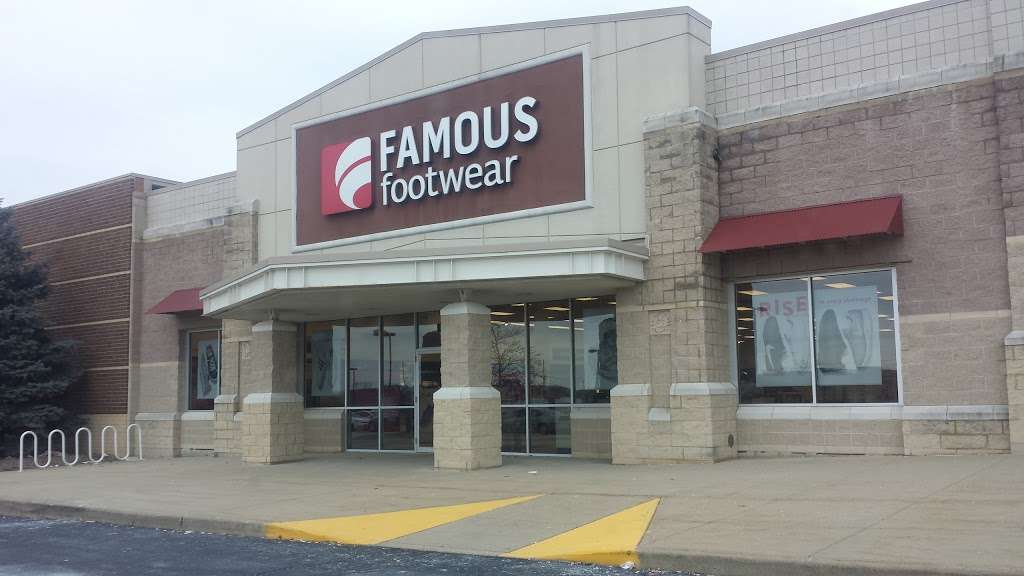 Famous Footwear | 2362 N Richmond Rd, McHenry, IL 60051, USA | Phone: (815) 528-9213