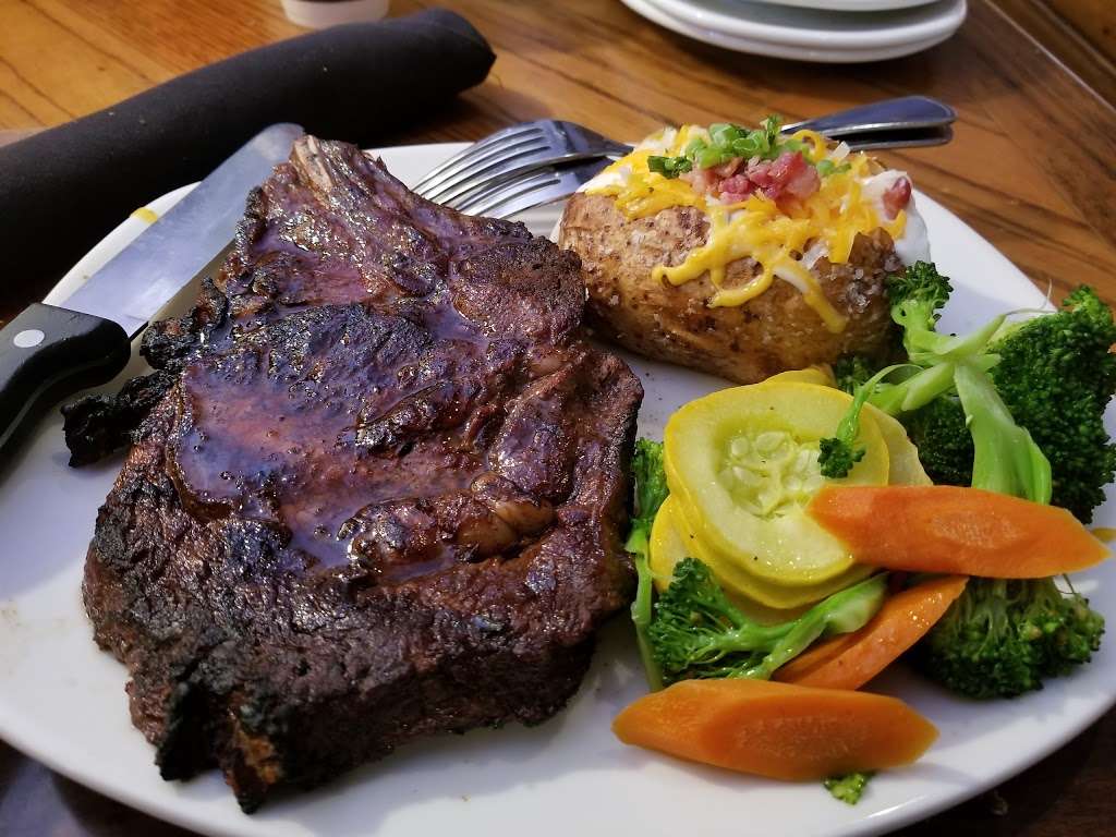 Outback Steakhouse | 15253 Southwest Fwy, Sugar Land, TX 77478, USA | Phone: (281) 980-4329